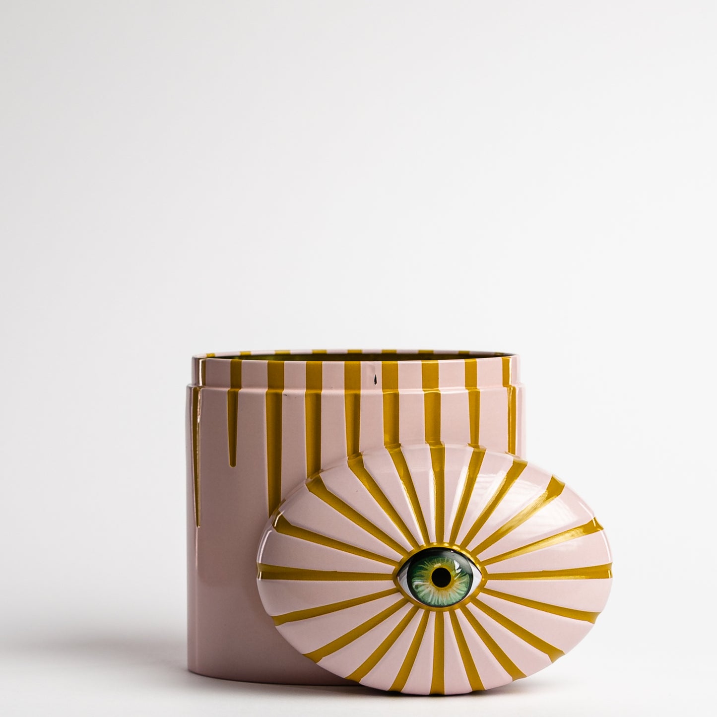 Oracle tea – in the refill tin