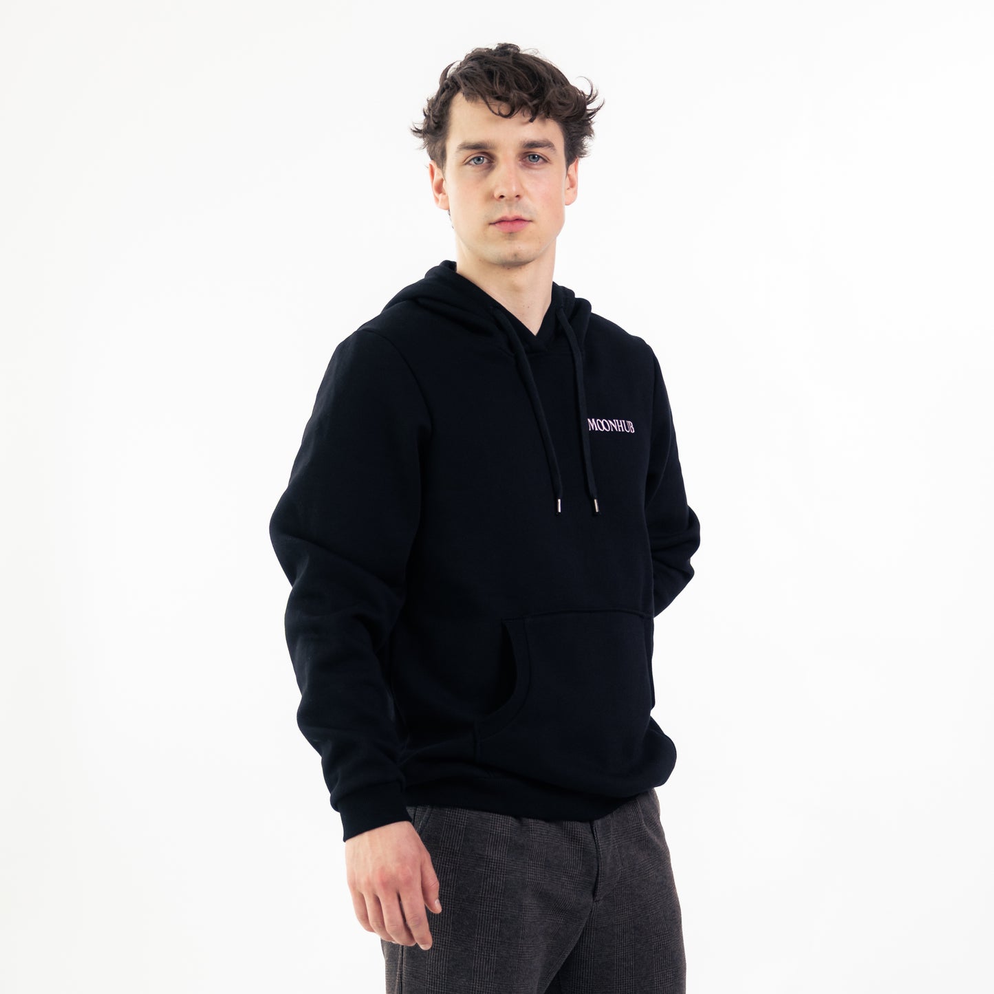MOONHUB Hoodie – Flausch trifft Soulwear