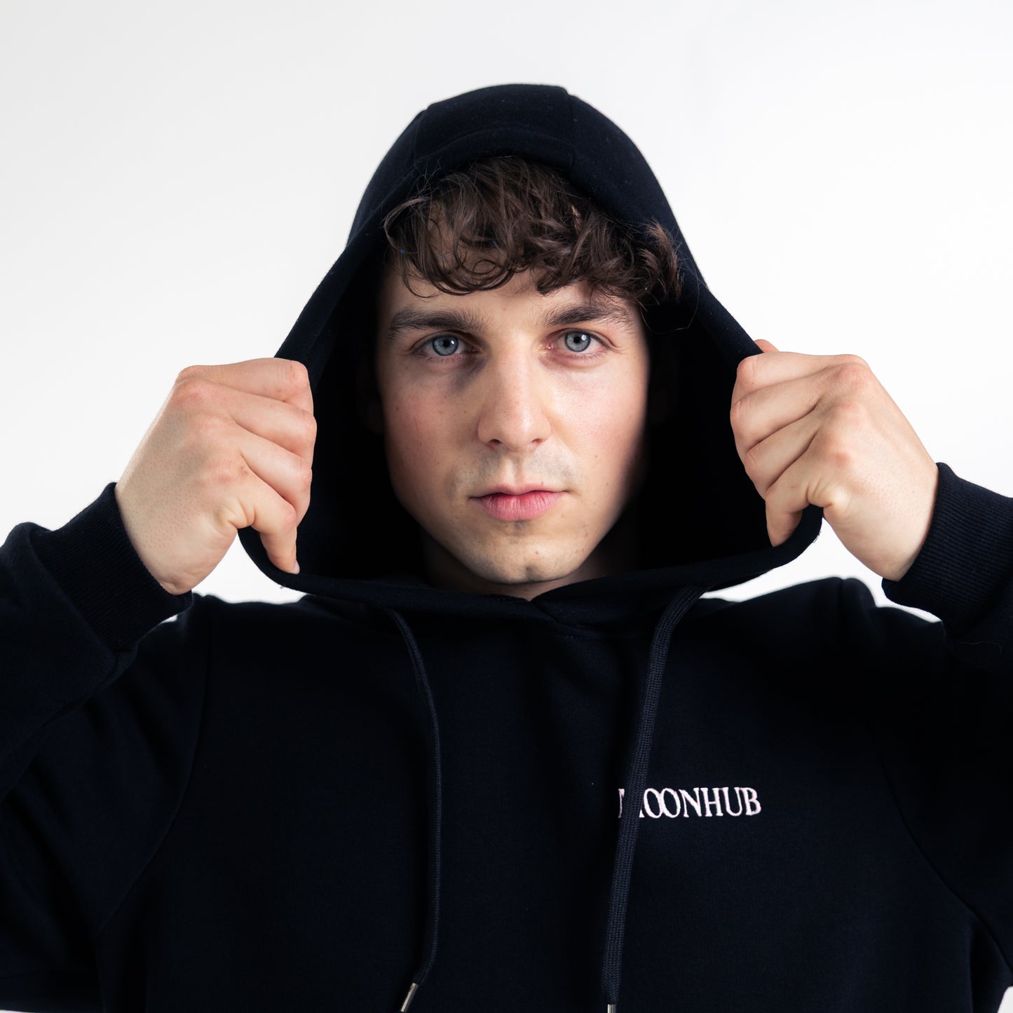 MOONHUB Hoodie – Flausch trifft Soulwear