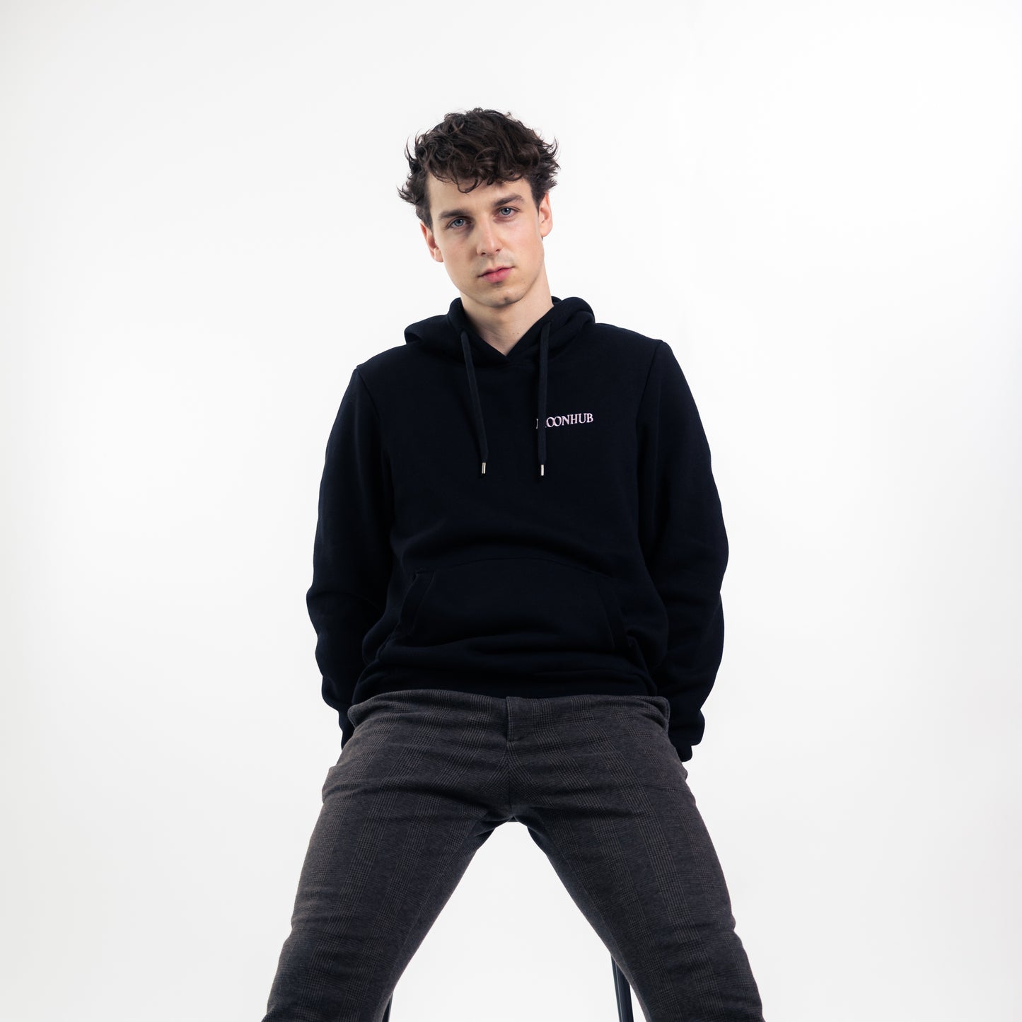 MOONHUB Hoodie – Flausch trifft Soulwear