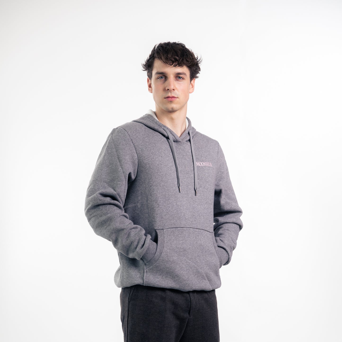 MOONHUB Hoodie – Flausch trifft Soulwear