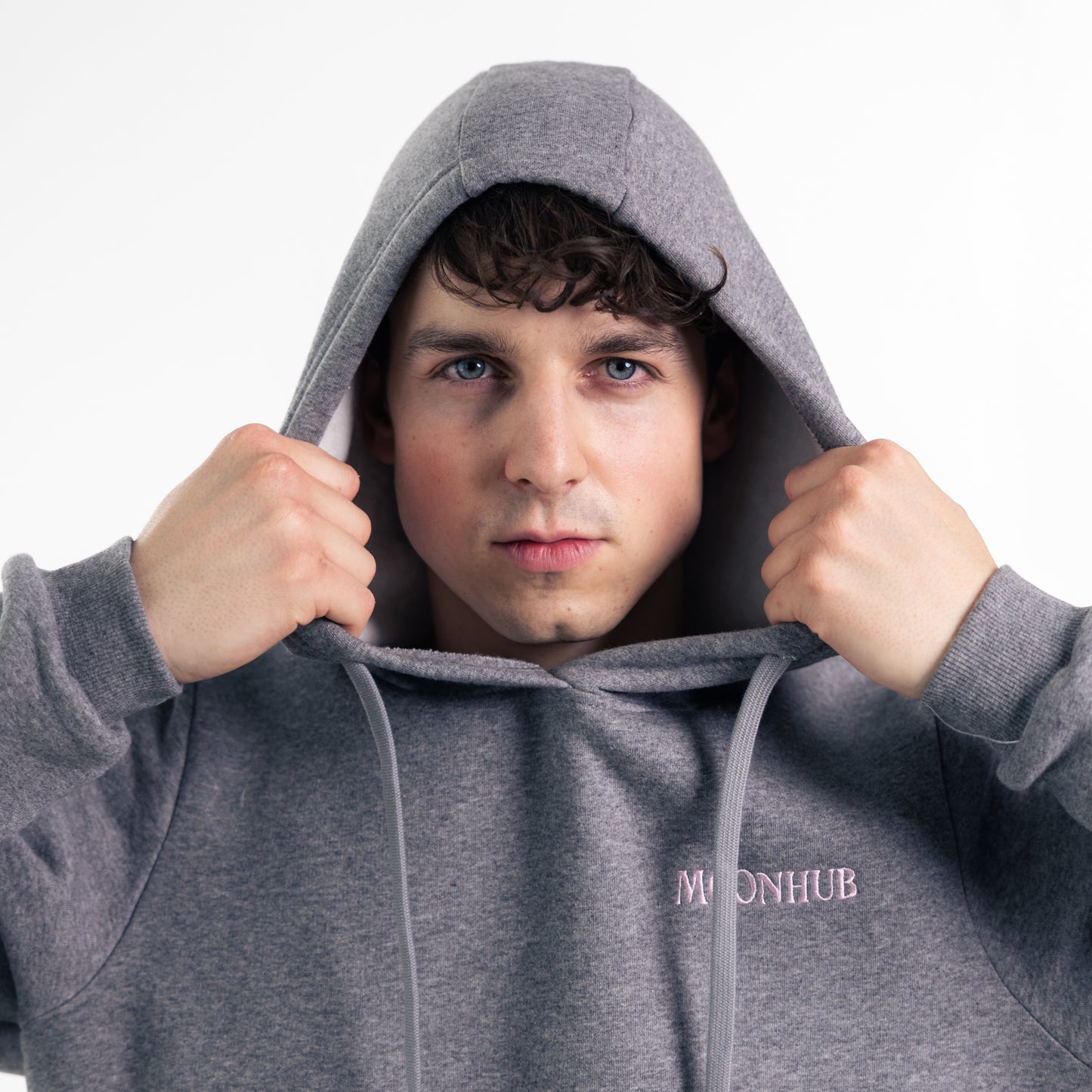 MOONHUB Hoodie – Flausch trifft Soulwear