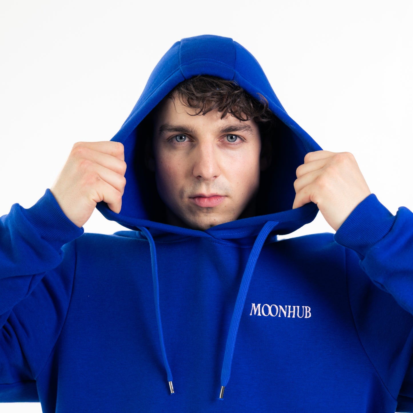 MOONHUB Hoodie – Flausch trifft Soulwear
