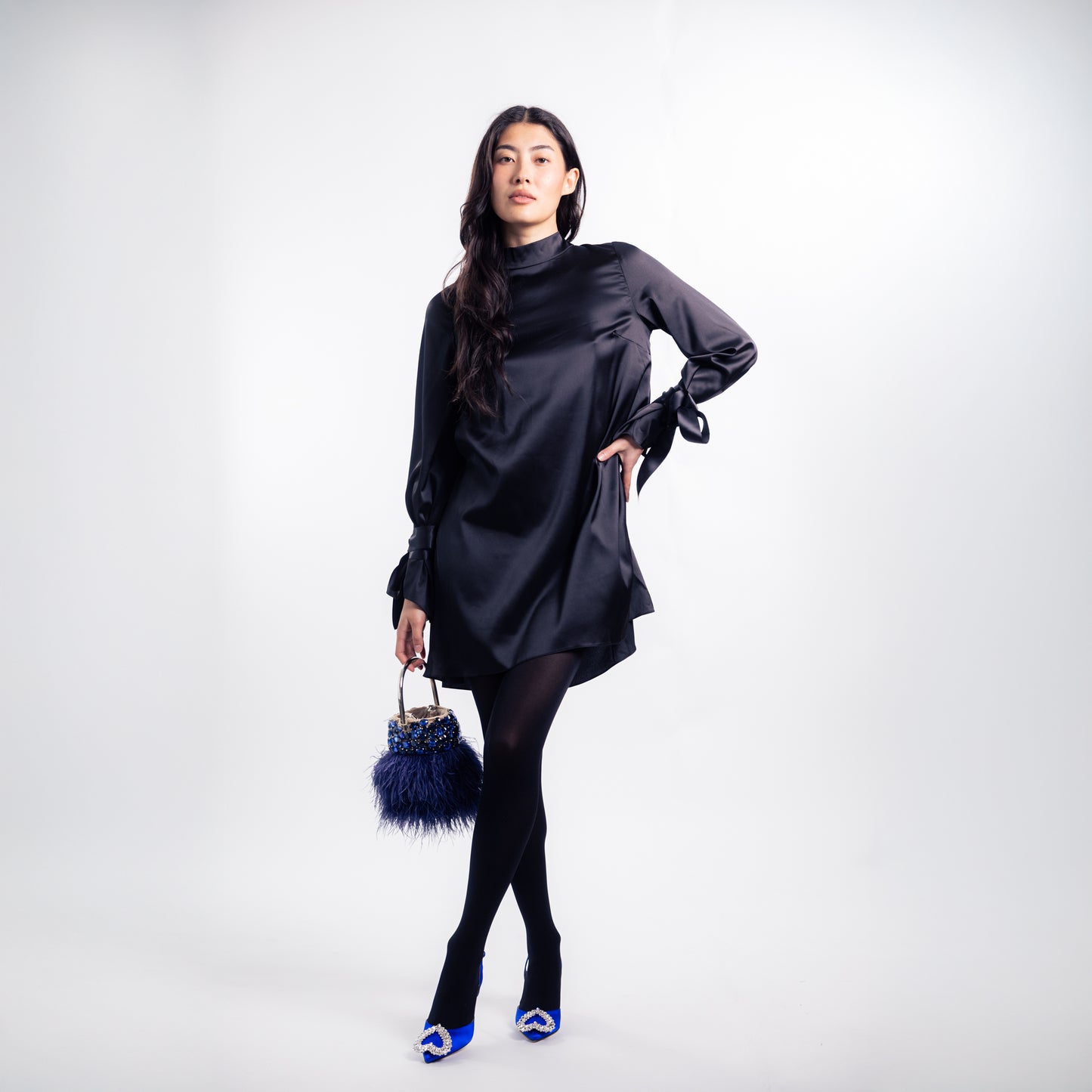 Schwarzes Perlenkleid