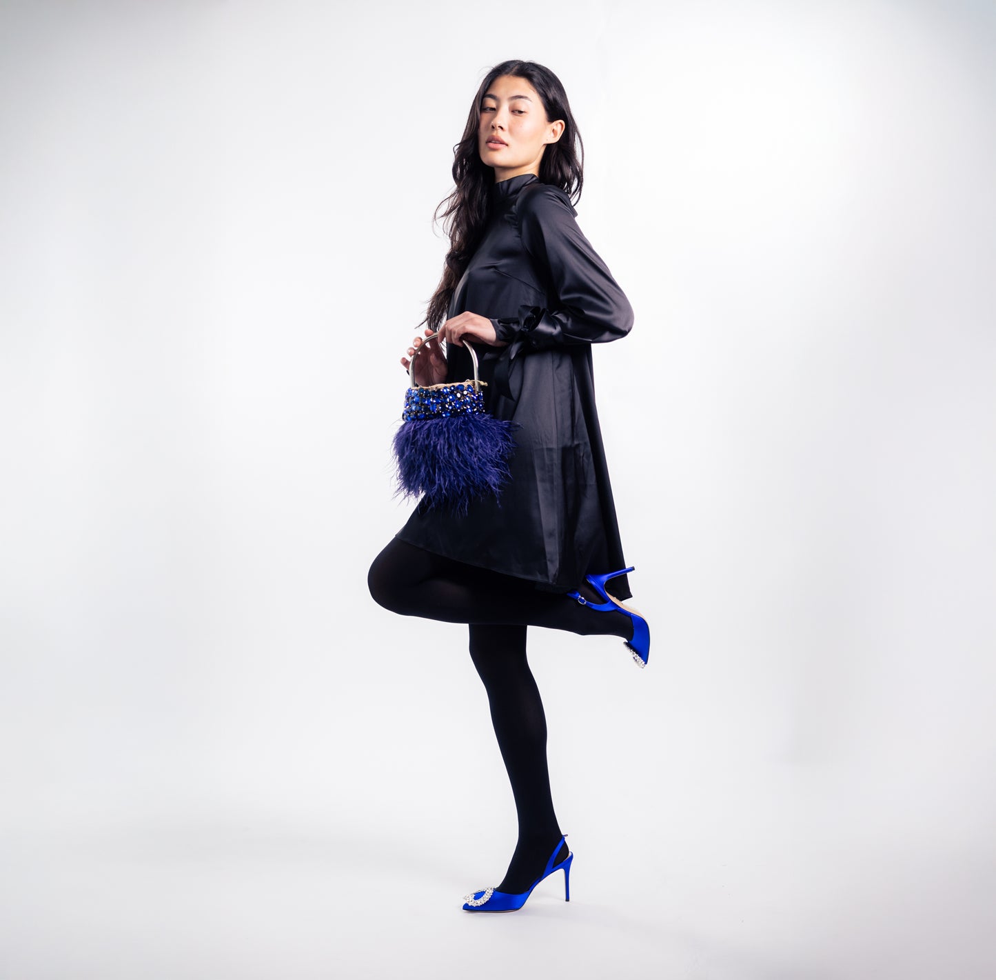 Schwarzes Perlenkleid