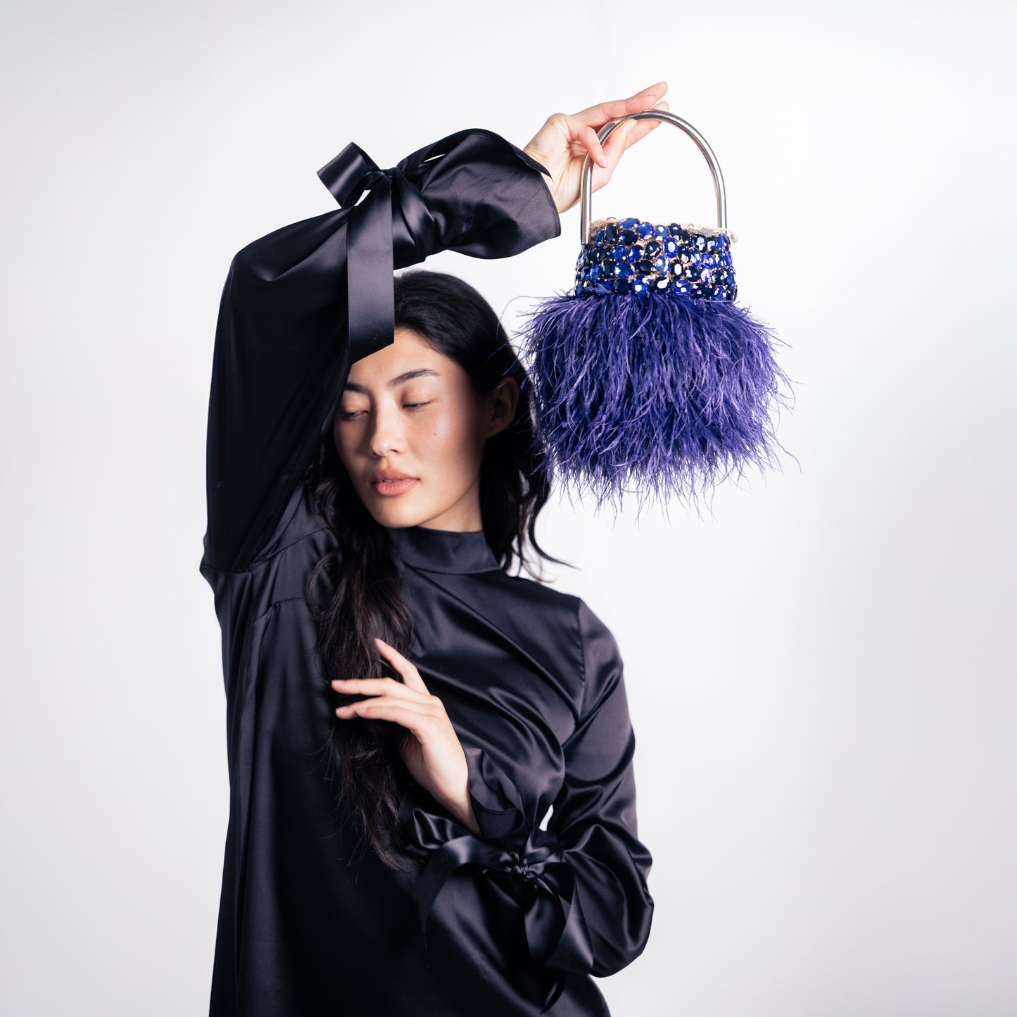 Schwarzes Perlenkleid