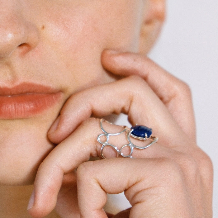 OLLA ring – silver with lapis lazuli