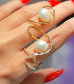 LULU Ring – Silver with Pearl