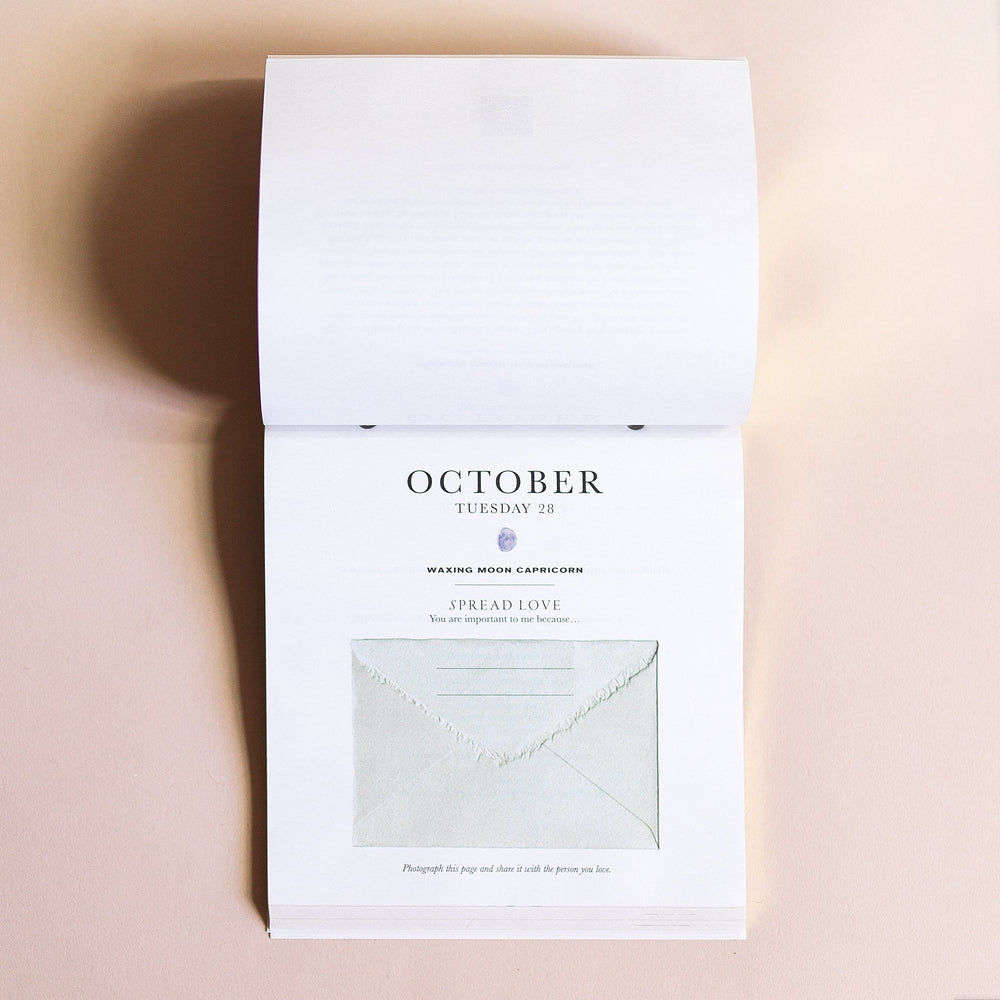 
                      
                        Moon Calendar 2025 - English
                      
                    