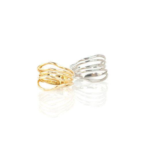 
                      
                        WIRE Ring – Gold-plated silver
                      
                    