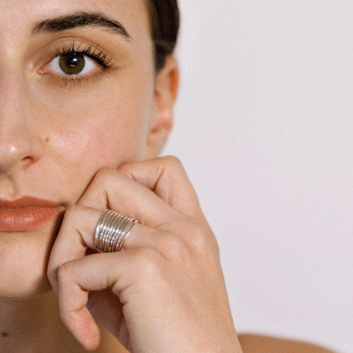 
                      
                        DOUBLE WIRE ring – silver
                      
                    